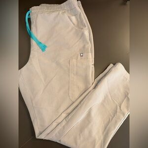 Figs Women's Scrub Pants. Size large.